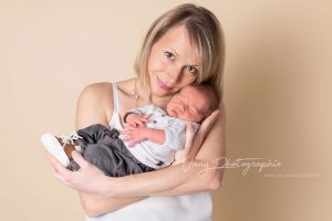 Photographe naissance Mayenne