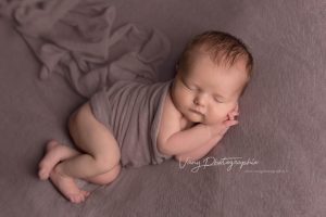 Photographe naissance Mayenne